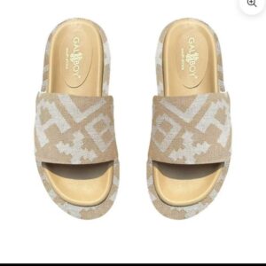 2024 New South Africa Women's Slippers Women's Sandals French Super Easy Cake Heel Heightened Outdoor Wear